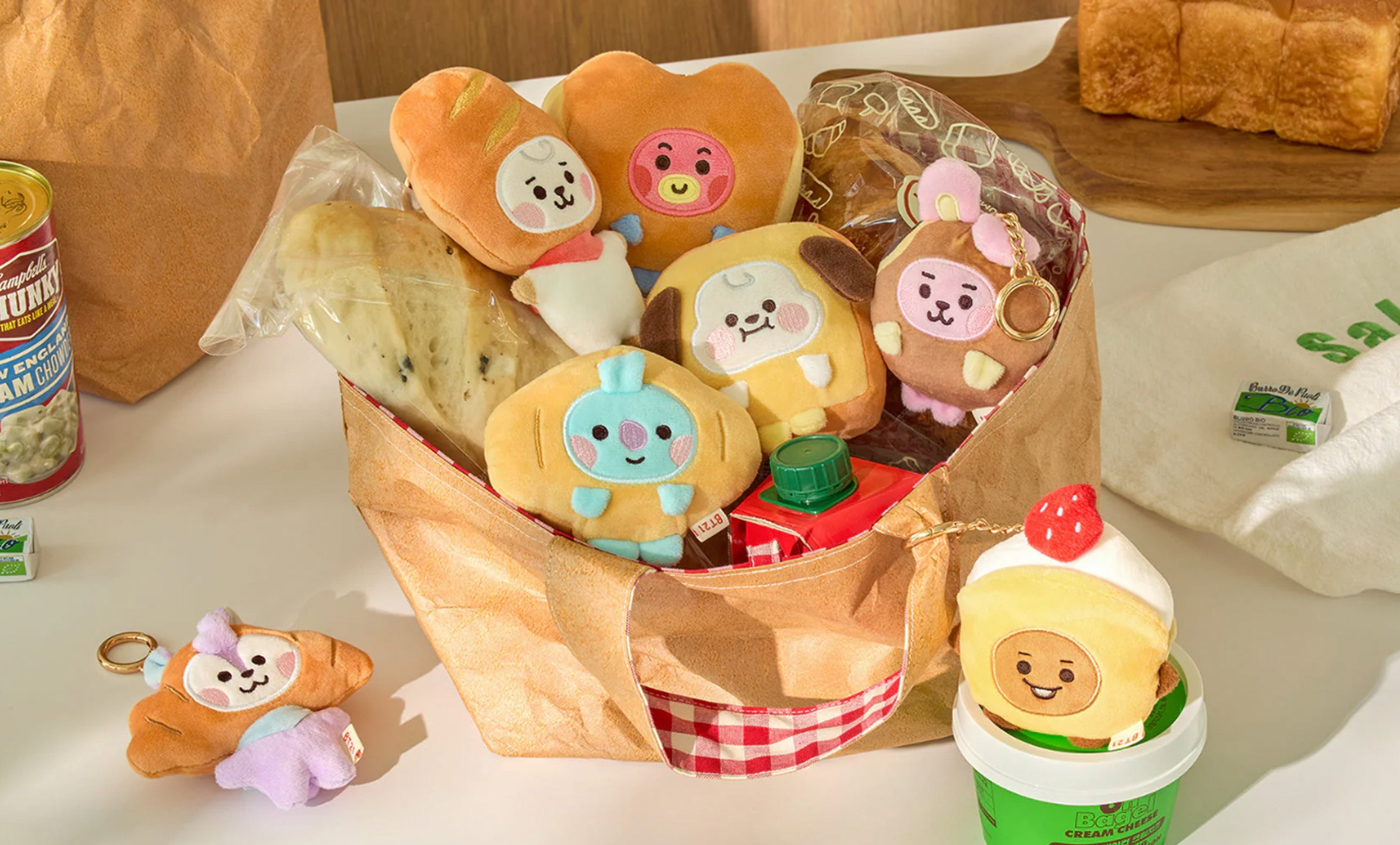 BT21
